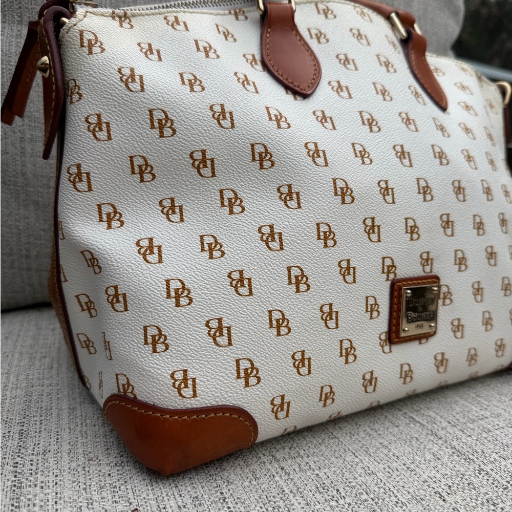 Dooney & Bourke White and Brown Large Satchel Leather Monogrammed Papers - Picture 6 of 12